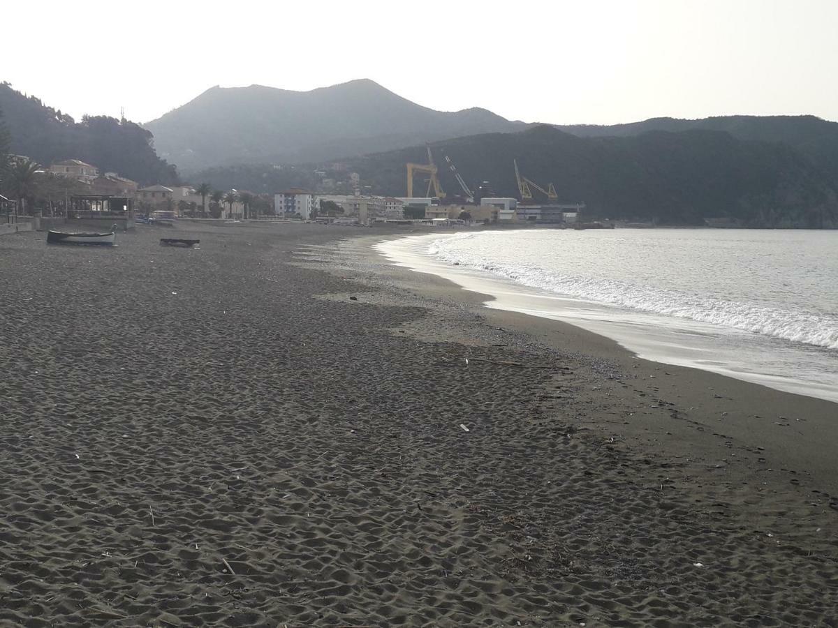 Riva Beach House Sestri Levante Exterior foto